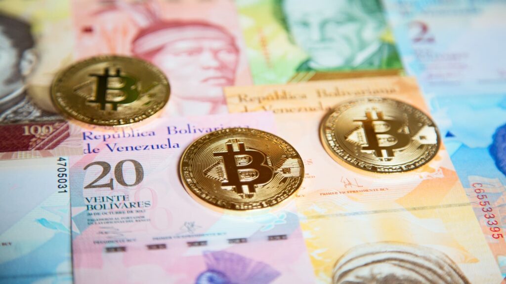 Venezuelan Economist Writes about How Bitcoin Saved His Family